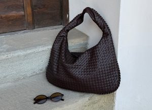 Aurora Chic Daily Carry Handbag Black Smooth Finish